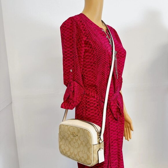 Coach CR135 Jamie Camera Bag In Signature Canvas IN LIGHT KHAKI CHALK - Picture 9 of 9